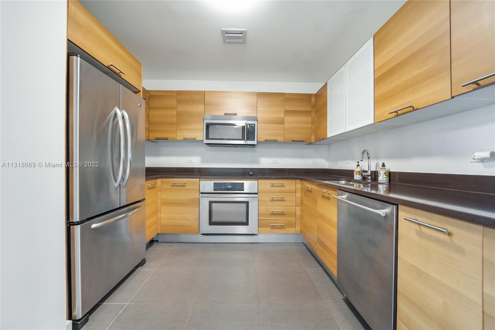 FOUR MIDTOWN MIAMI CONDO - Residential Lease