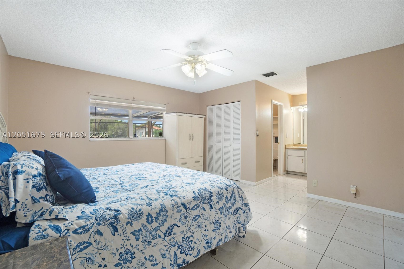 SUNSET ISLES SEC 2 - Residential