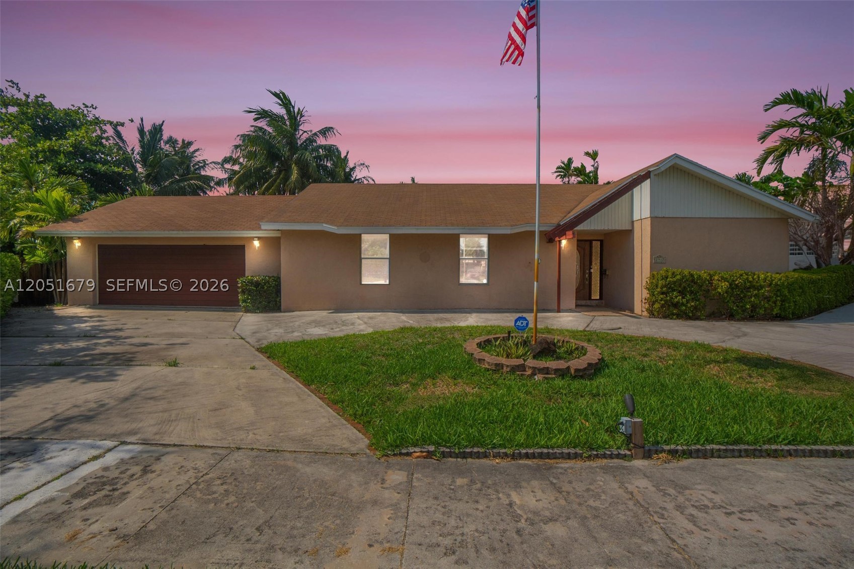 SUNSET ISLES SEC 2 - Residential