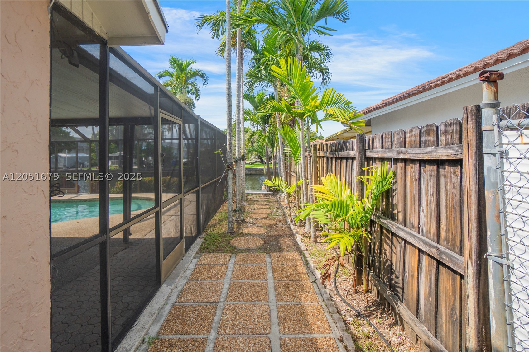 SUNSET ISLES SEC 2 - Residential