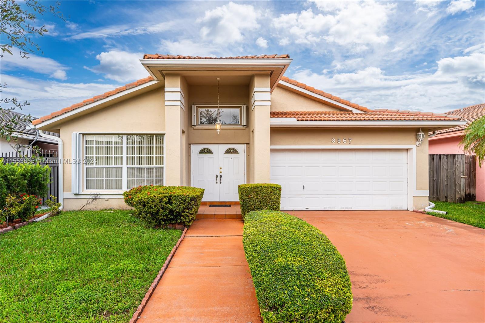 FLORIDA TROPICAL ESTATES - Residential Lease