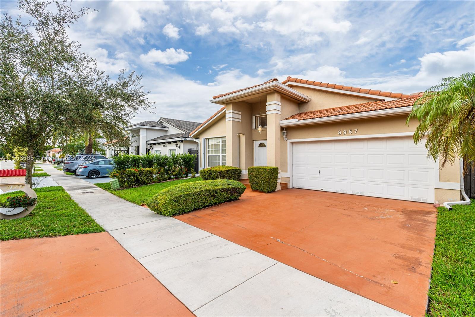 FLORIDA TROPICAL ESTATES - Residential Lease