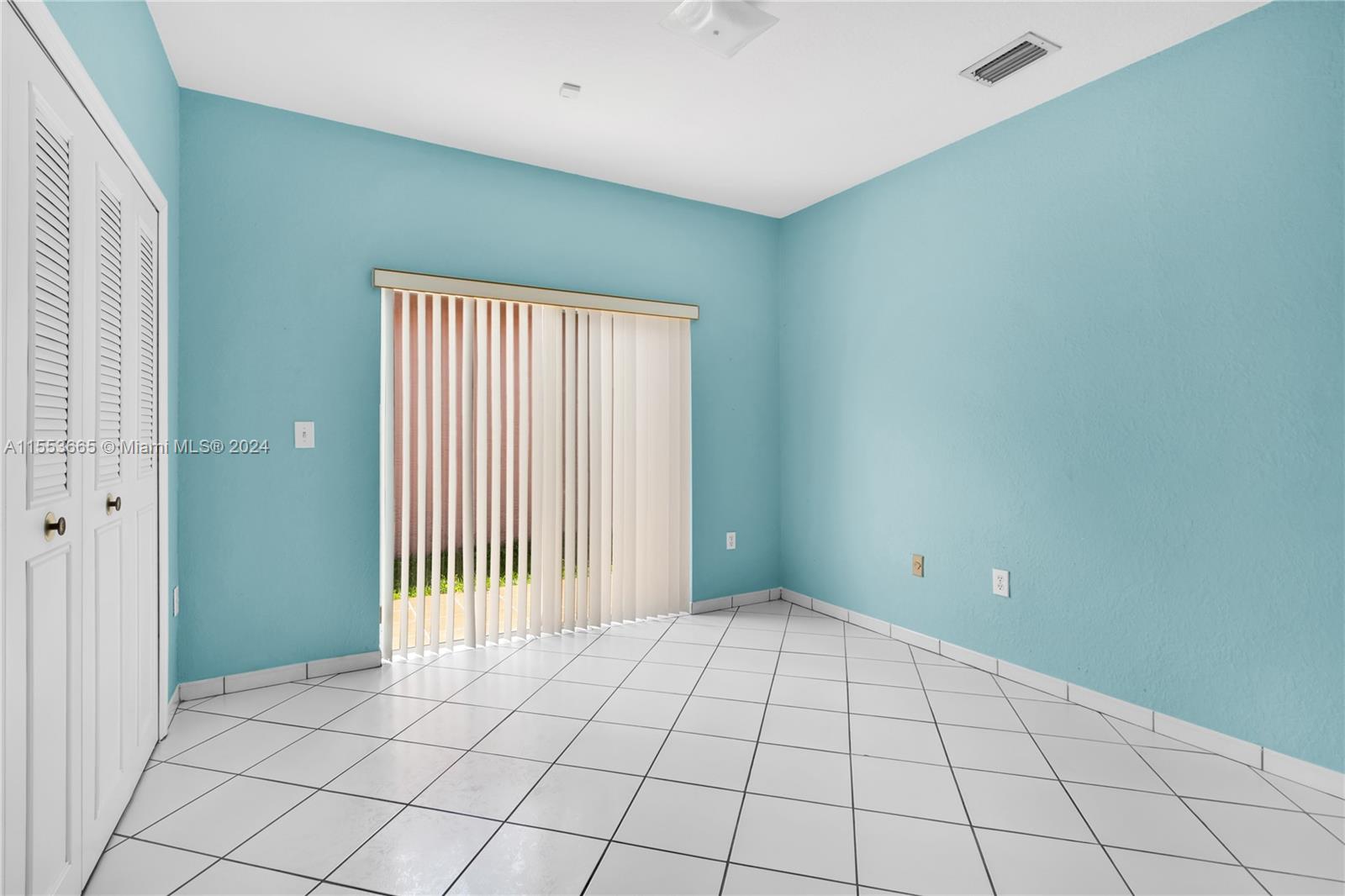 FLORIDA TROPICAL ESTATES - Residential Lease