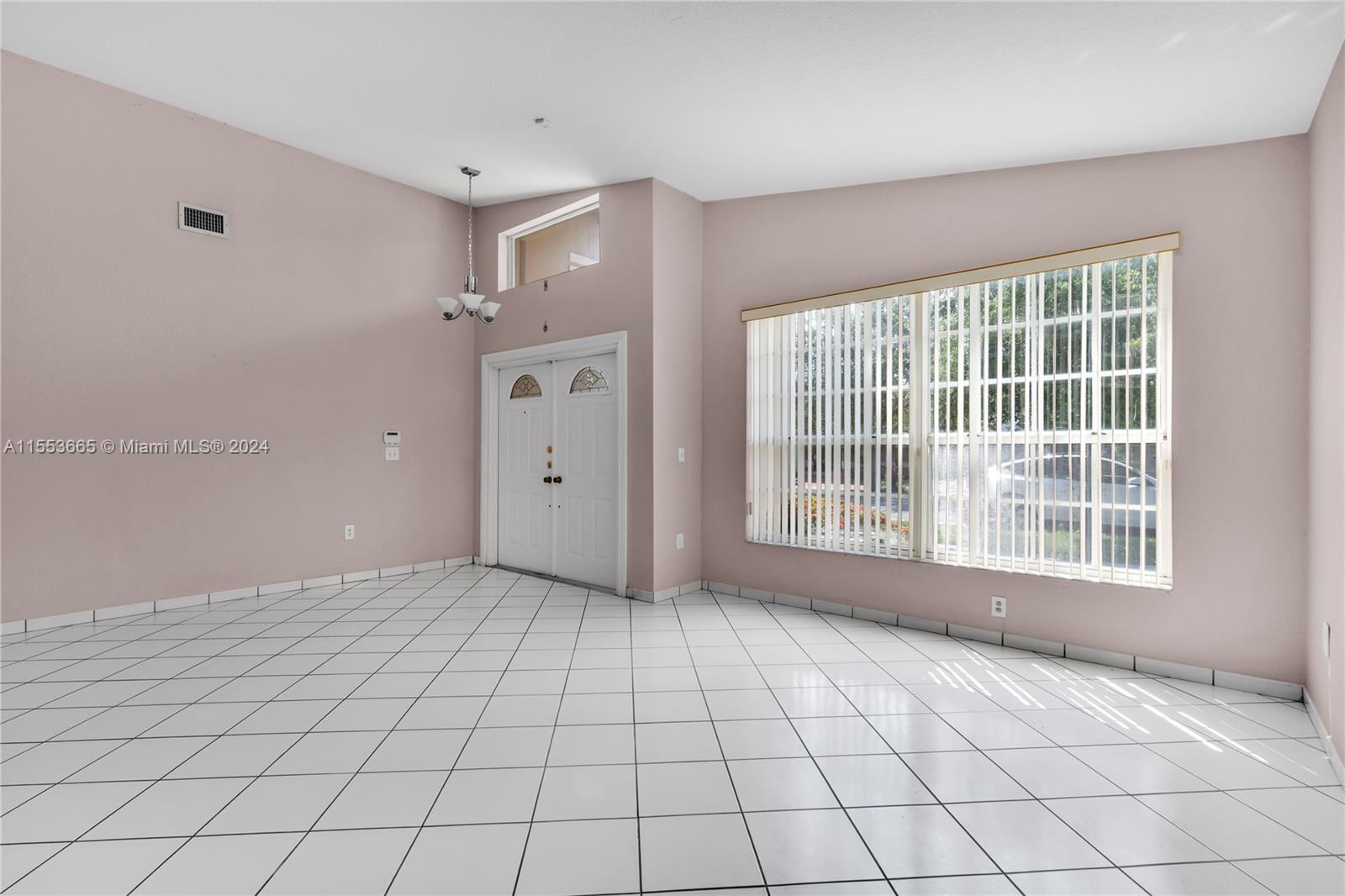 FLORIDA TROPICAL ESTATES - Residential Lease