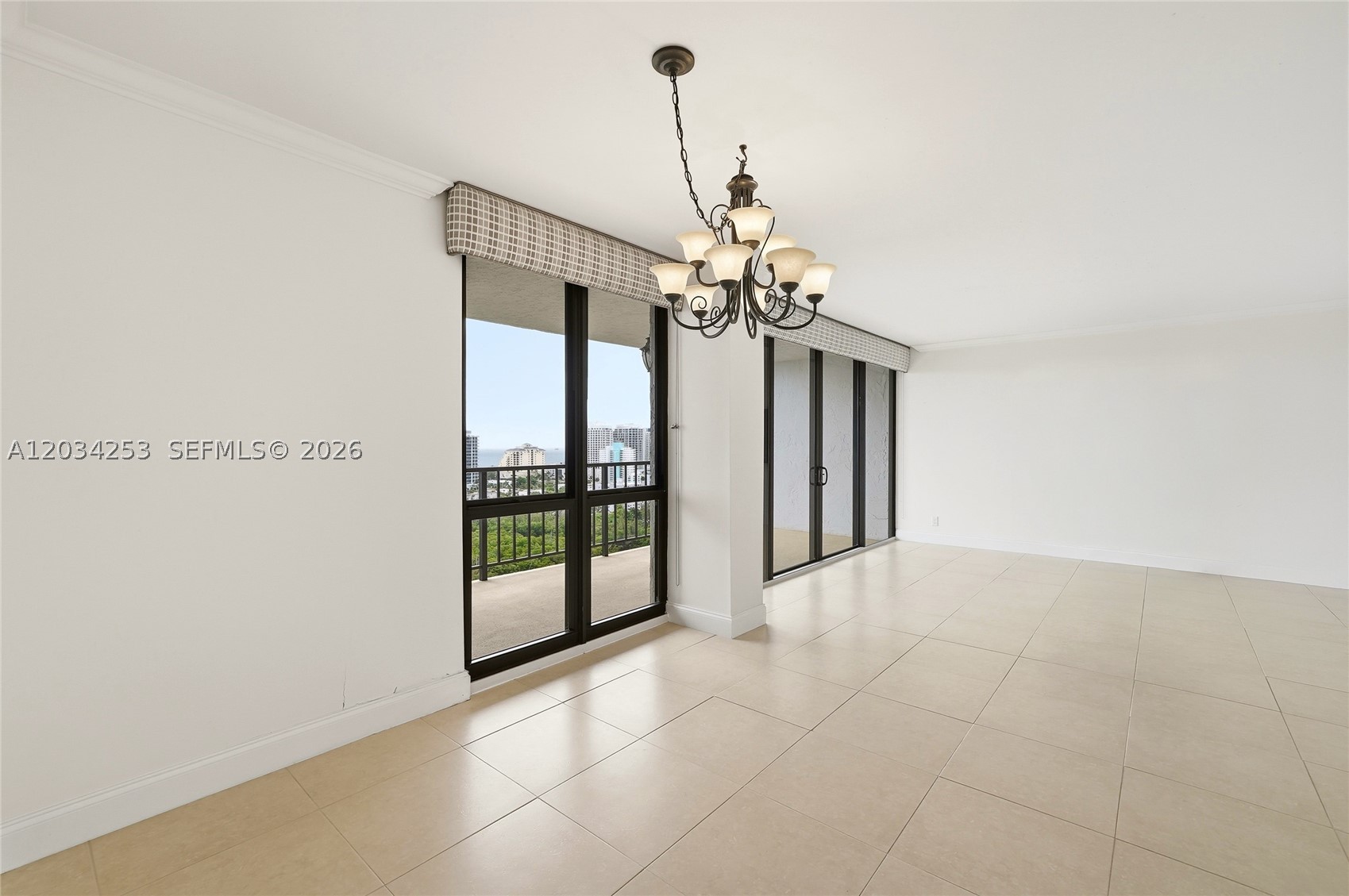 CORINTHIAN ON THE INTRACO - Residential
