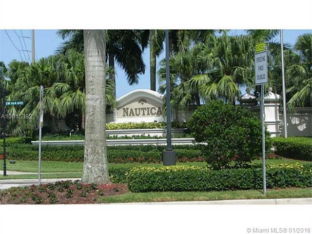 IMMACULATE 3/2.5 TOWNHOME IN EXCLUSIVE  NAUTICA COMMUNITY.  HIS & HER CLOSETS IN THE HUGE MASTER BEDROOM, 1 CAR GARAGE, 1/2 BATH DOWNSTAIRS, SPACIOUS FENCED BACKYARD. TILE ON THE FIRST FLOOR. COMMUNITY HAS POOL, GYM, TENNIS AND BASKETBALL COURT.  GREAT SCHOOLS .   
MOVE IN READY!