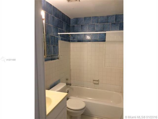 College Park Estates 41-1 - Residential Lease