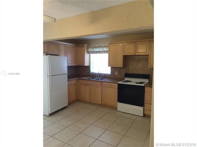 College Park Estates 41-1 - Residential Lease
