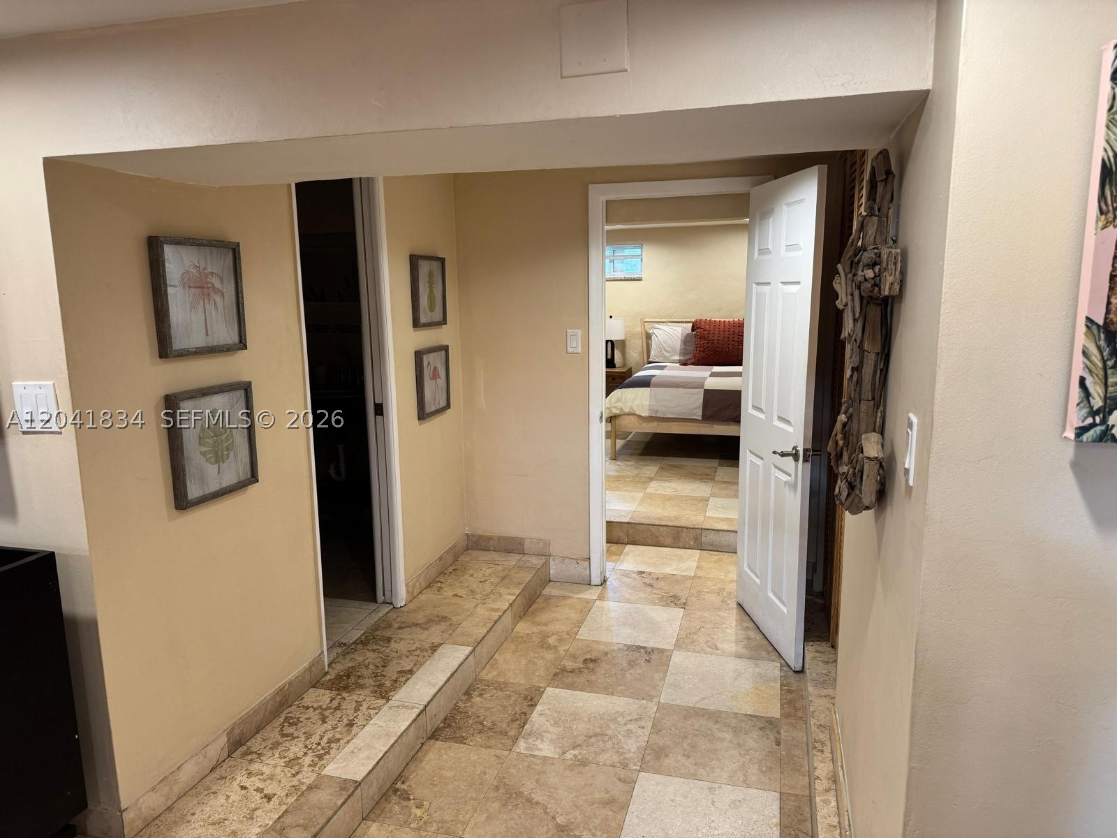 LAWRENCE ESTATE LAND COS - Residential Lease