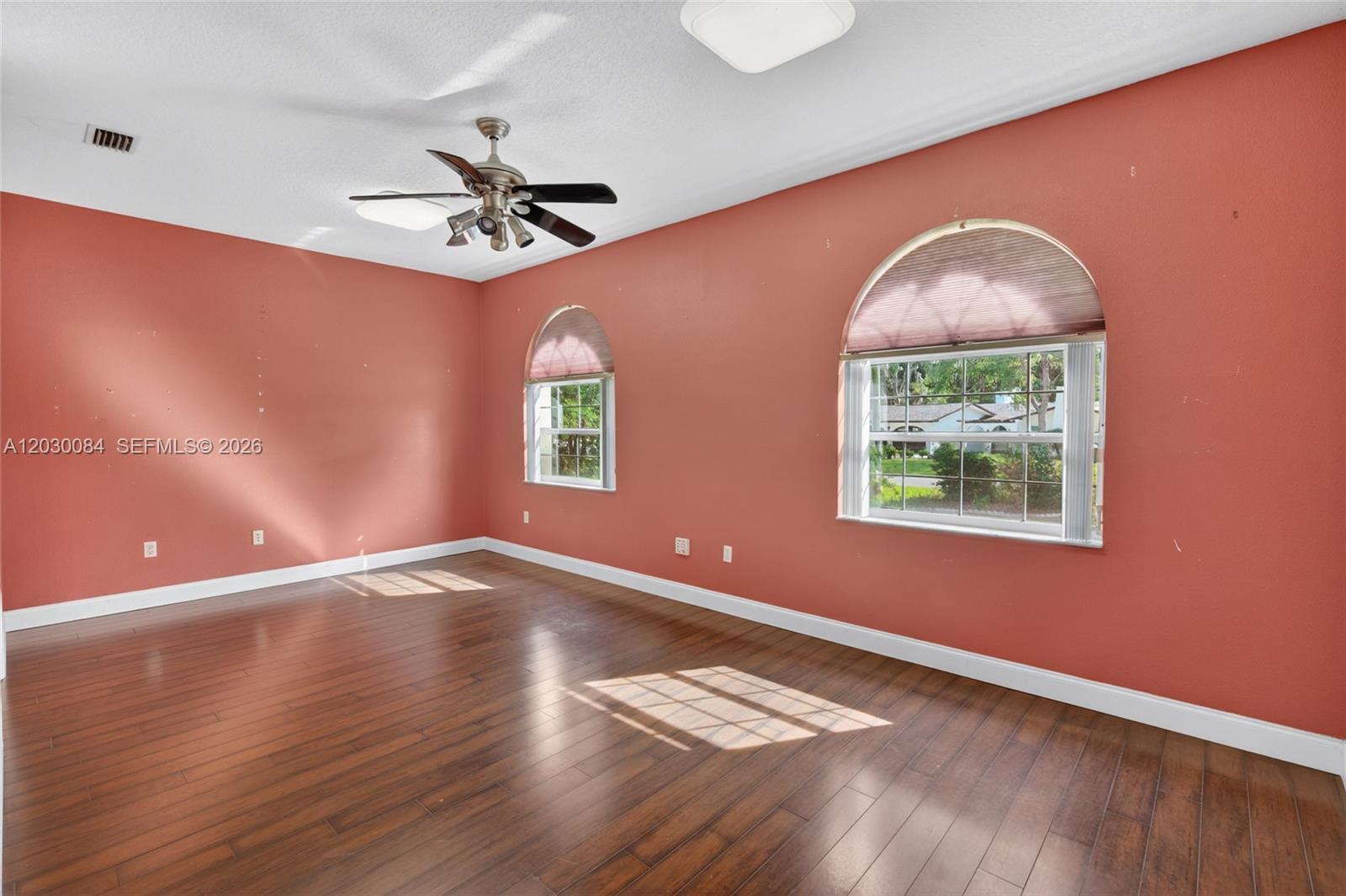 Paradise Country Club - Residential