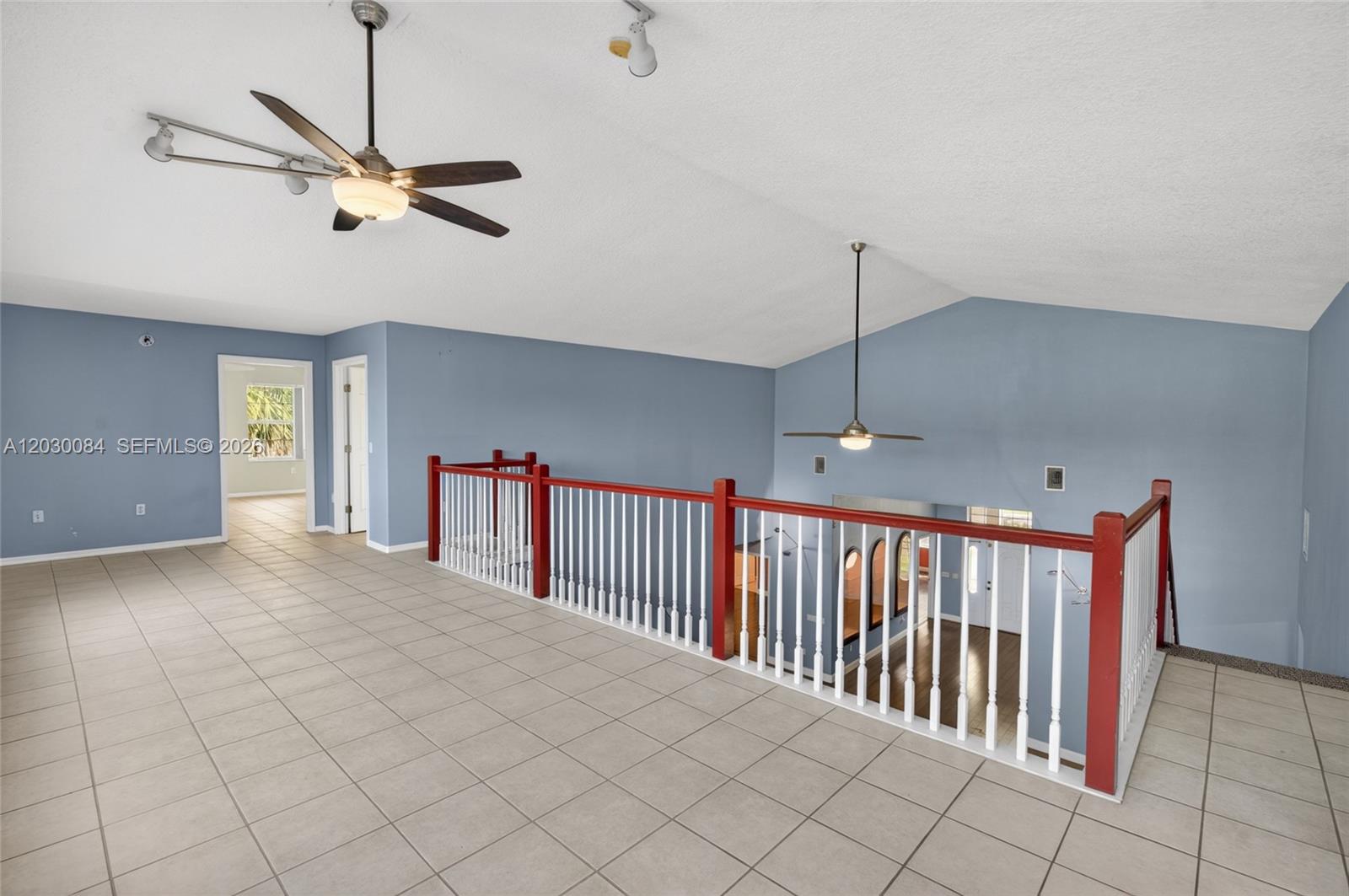 Paradise Country Club - Residential