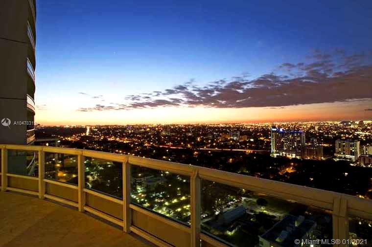 SANTA MARIA CONDO - Residential