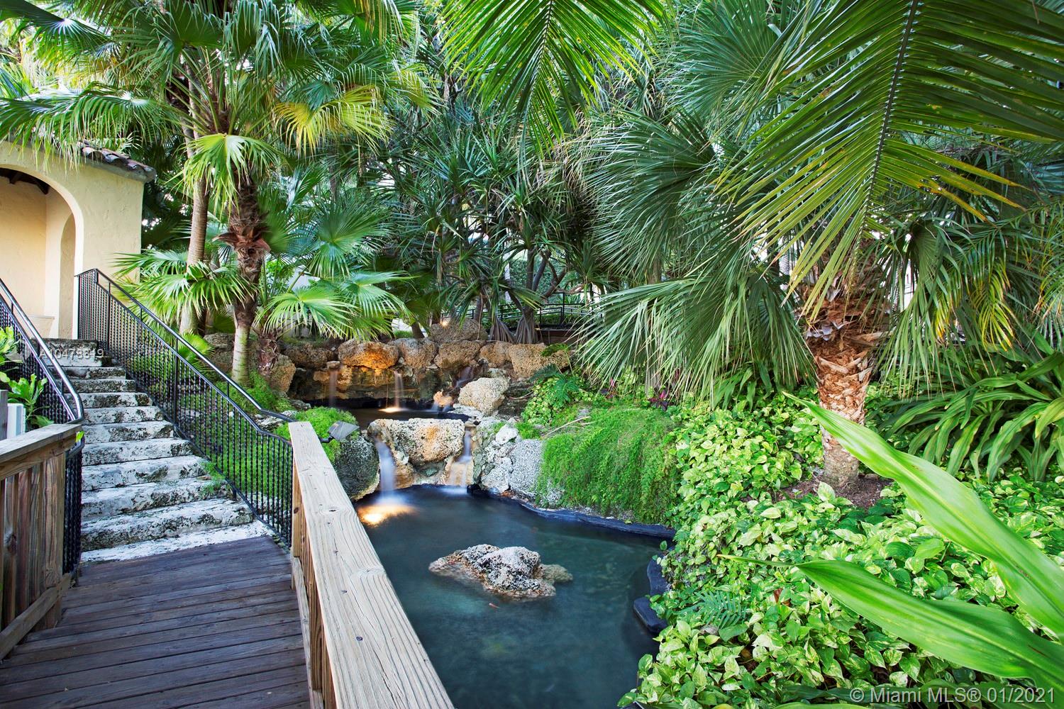 SANTA MARIA CONDO - Residential