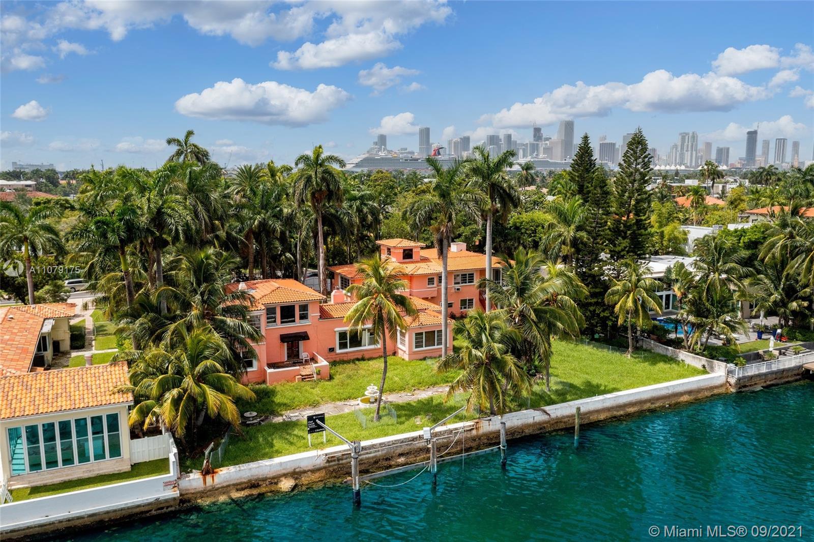 HIBISCUS ISLAND - Land