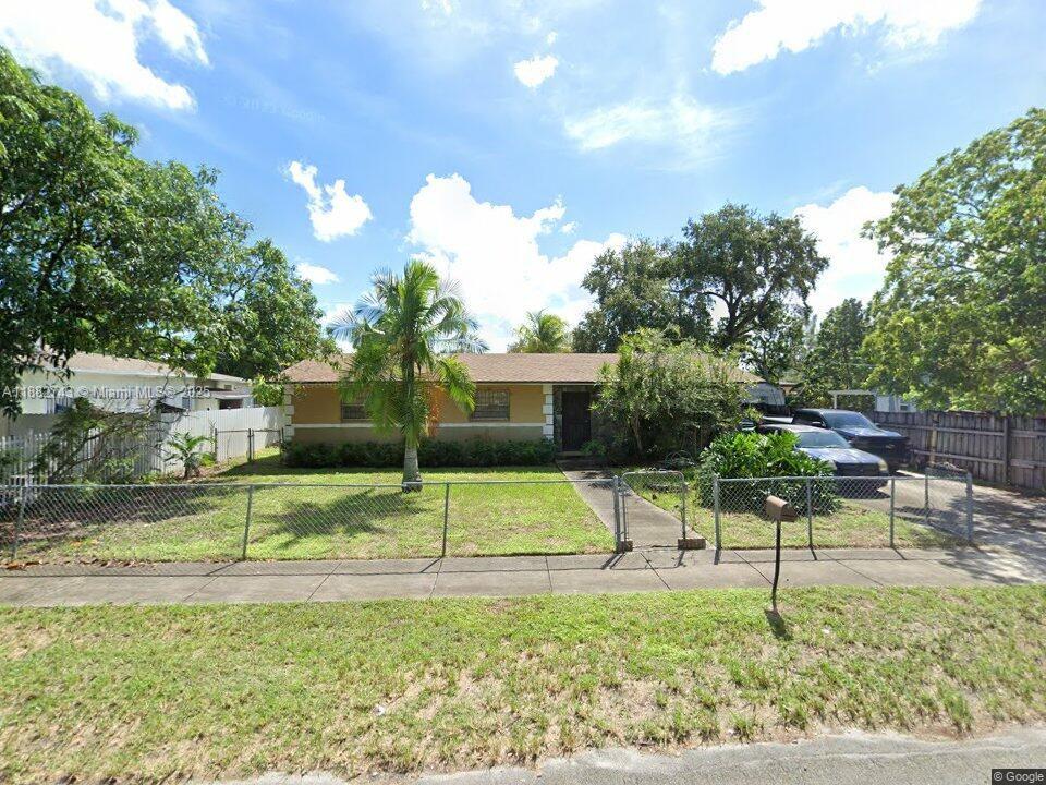 AVOCADO ESTATES - Residential