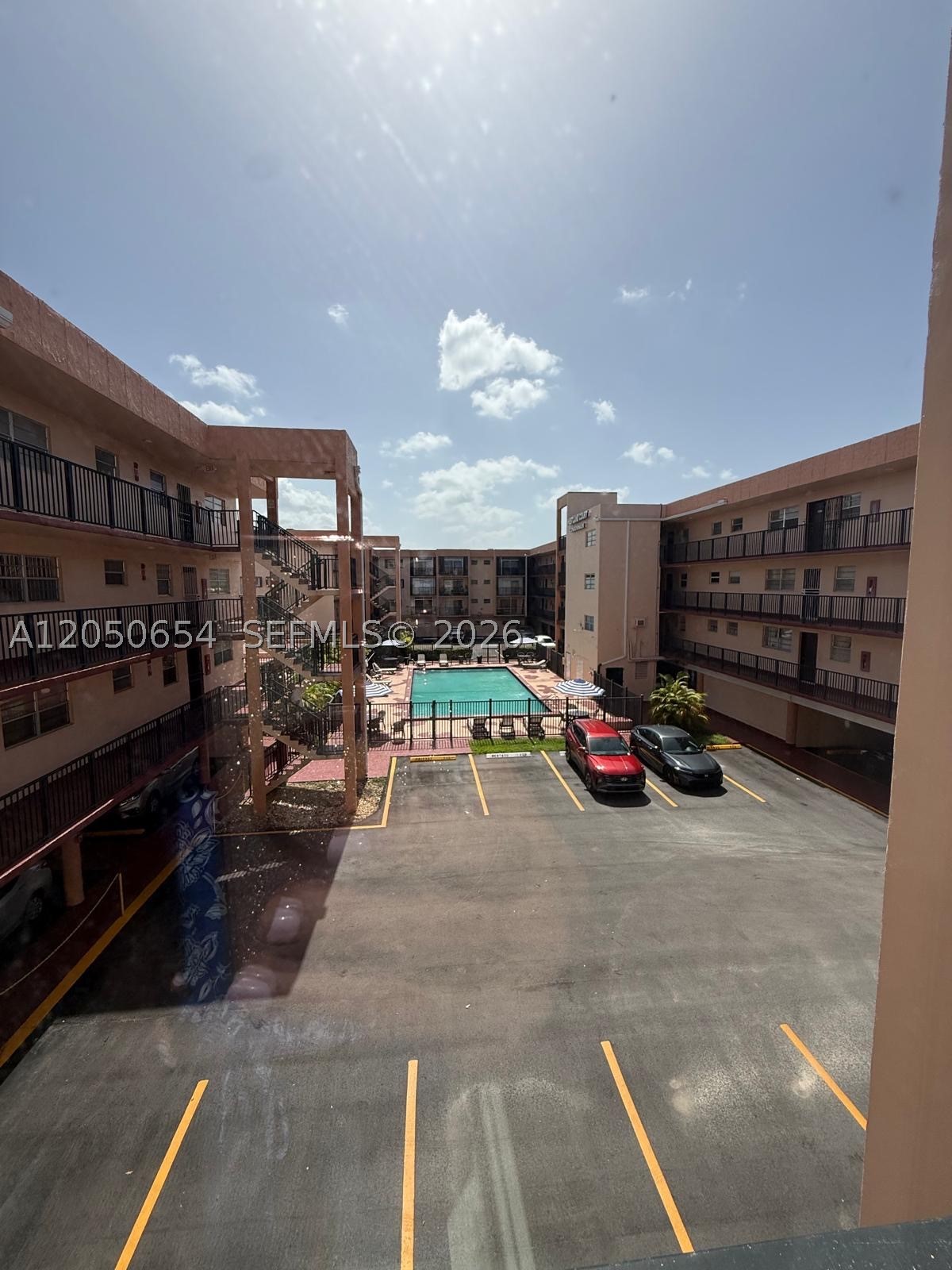 Spacious with a view to the pool ready to move in or to rent this unit is in convenient location near highways and shopping centers, water parks. All showing request must be with a 24hr notice