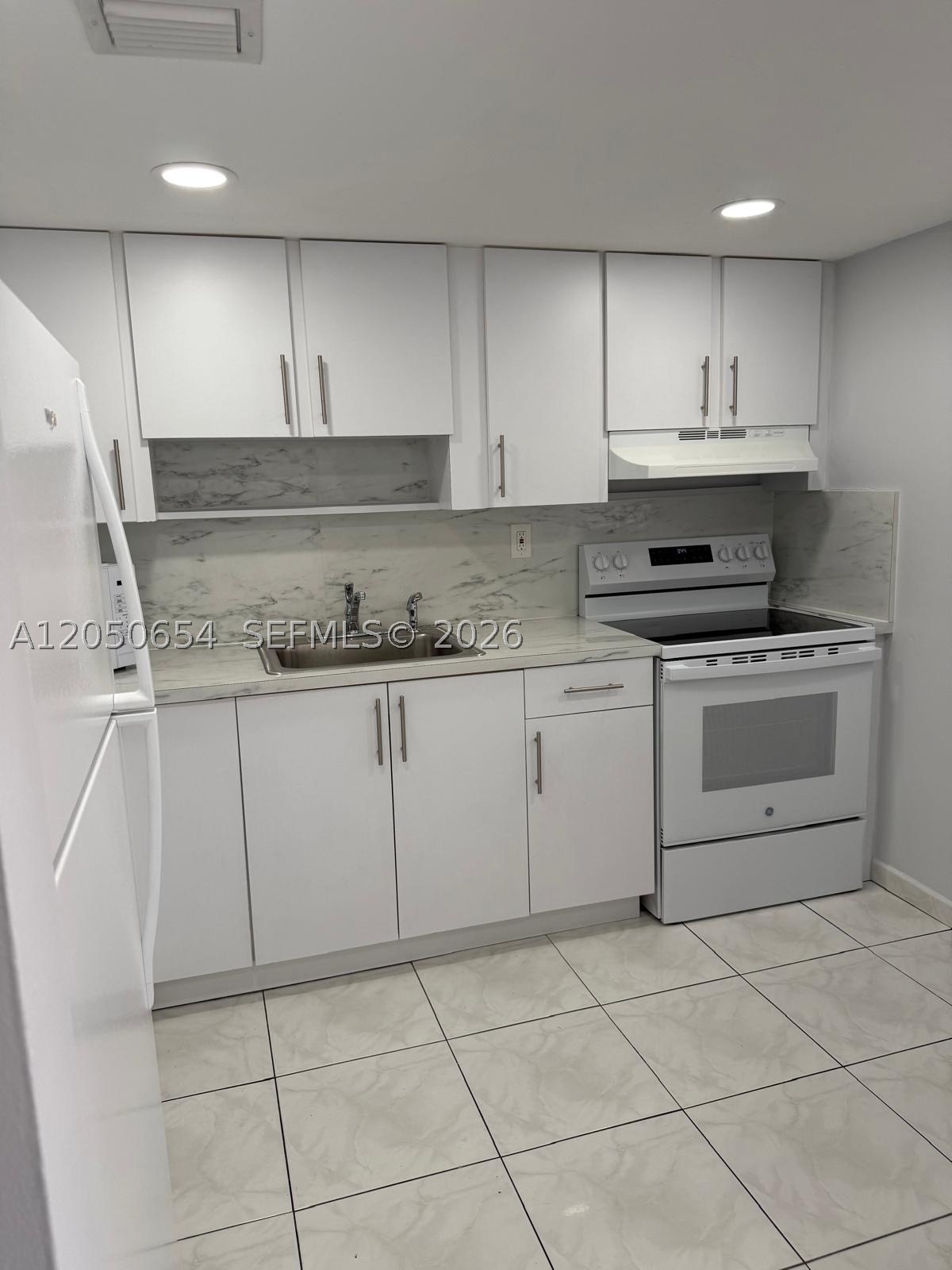 WESTLAND COURTS CONDO - Residential