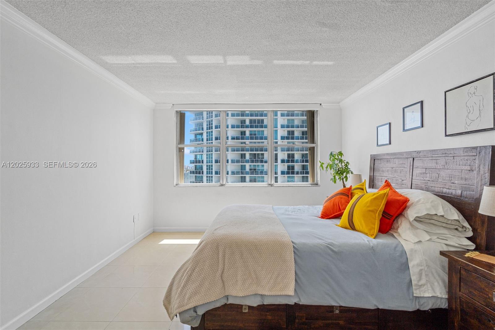 KENNEDY HOUSE CONDO - Residential