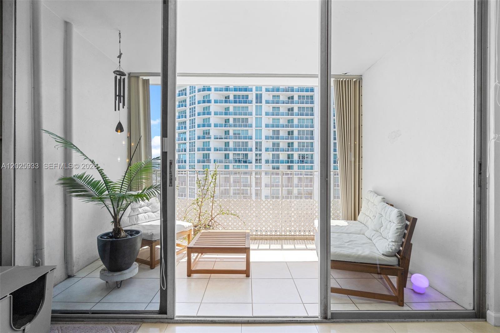 KENNEDY HOUSE CONDO - Residential