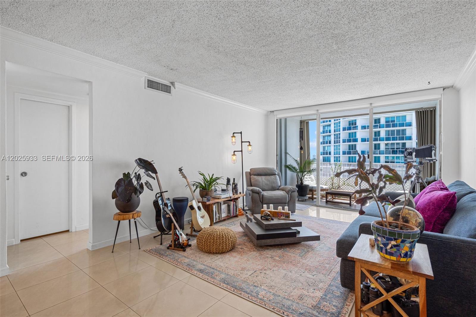 KENNEDY HOUSE CONDO - Residential