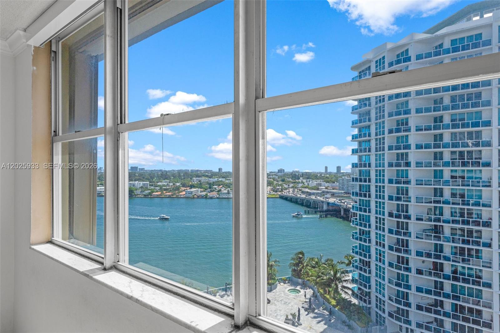 KENNEDY HOUSE CONDO - Residential