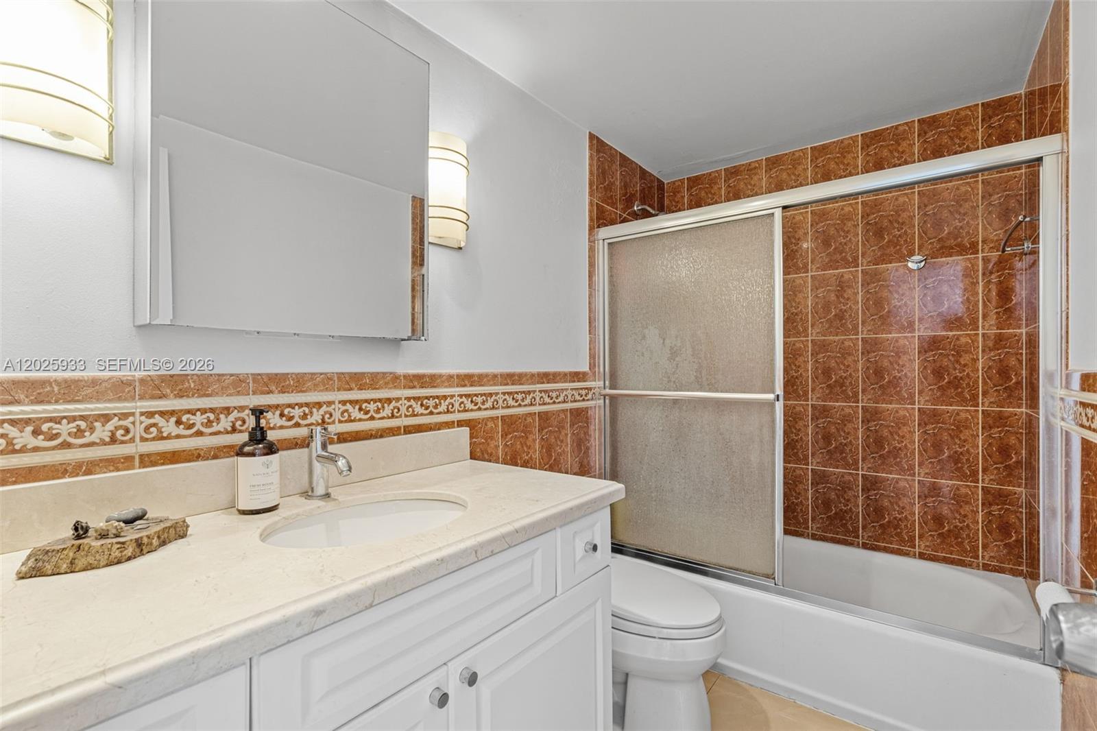 KENNEDY HOUSE CONDO - Residential