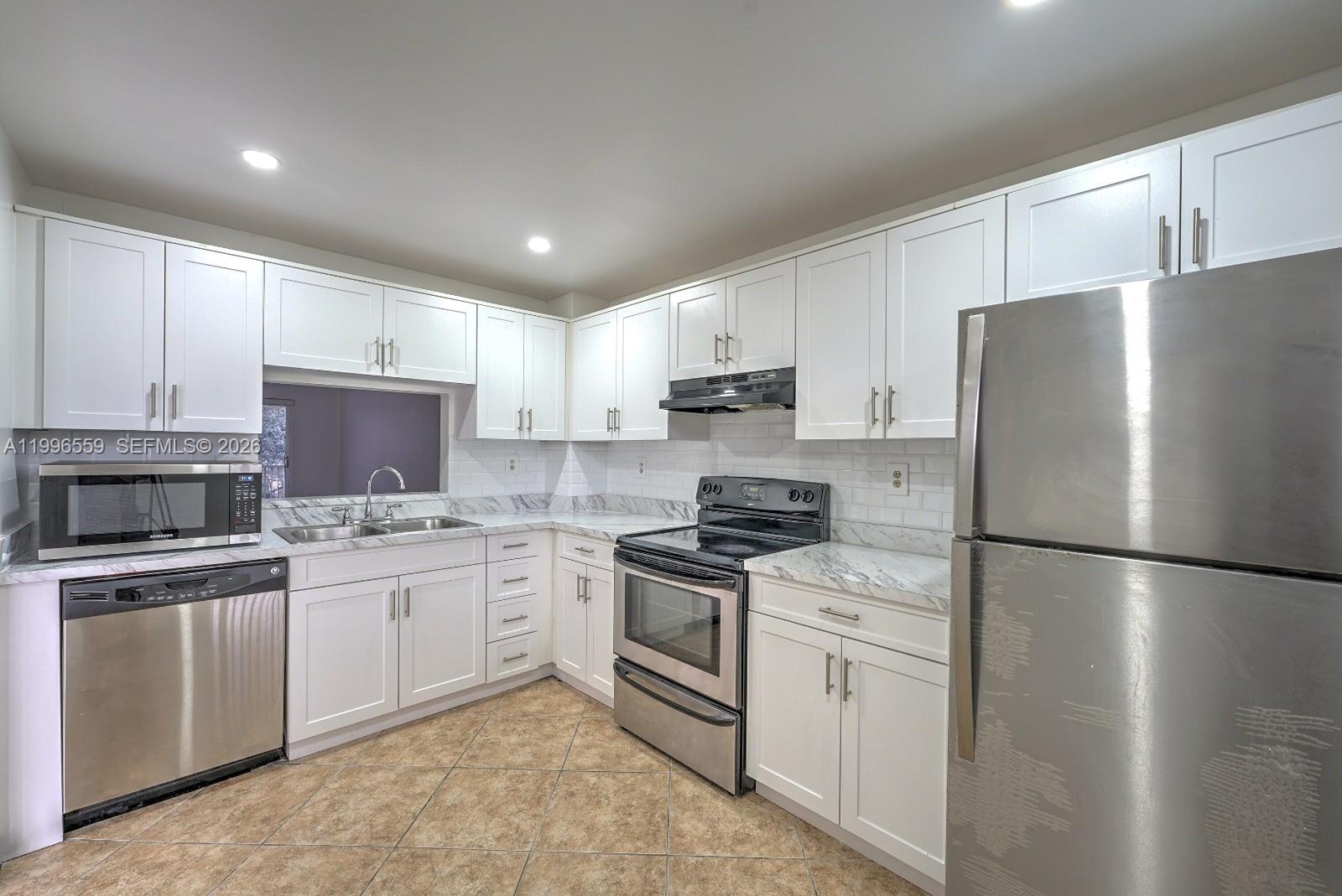 Great opportunity!!! Beautiful, modern and spacious 2 bedrooms, 2 bathrooms unit in the heart of Coral Springs. Location close to Coral Square Mall, shopping plazas, restaurants and excellent schools. This elegant unit features tile and new vinyl floors. Laundry room is in the same floor as well as the storage space. The community offers a pool, tennis courts, picnic area, and a clubhouse. This unit is currently rented, lease expired on May 30, 2026.
