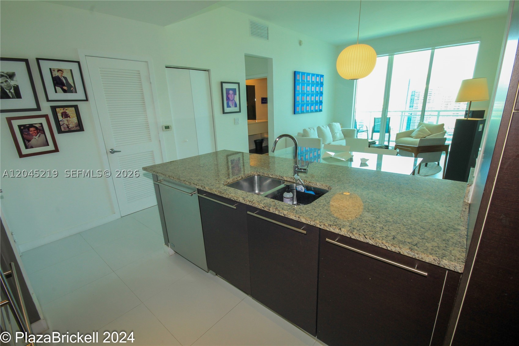 THE PLAZA 851 BRICKELL CO - Residential Lease