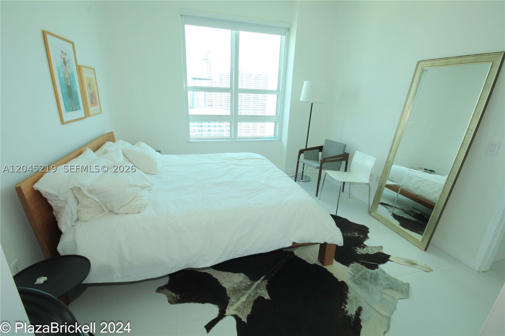 THE PLAZA 851 BRICKELL CO - Residential Lease