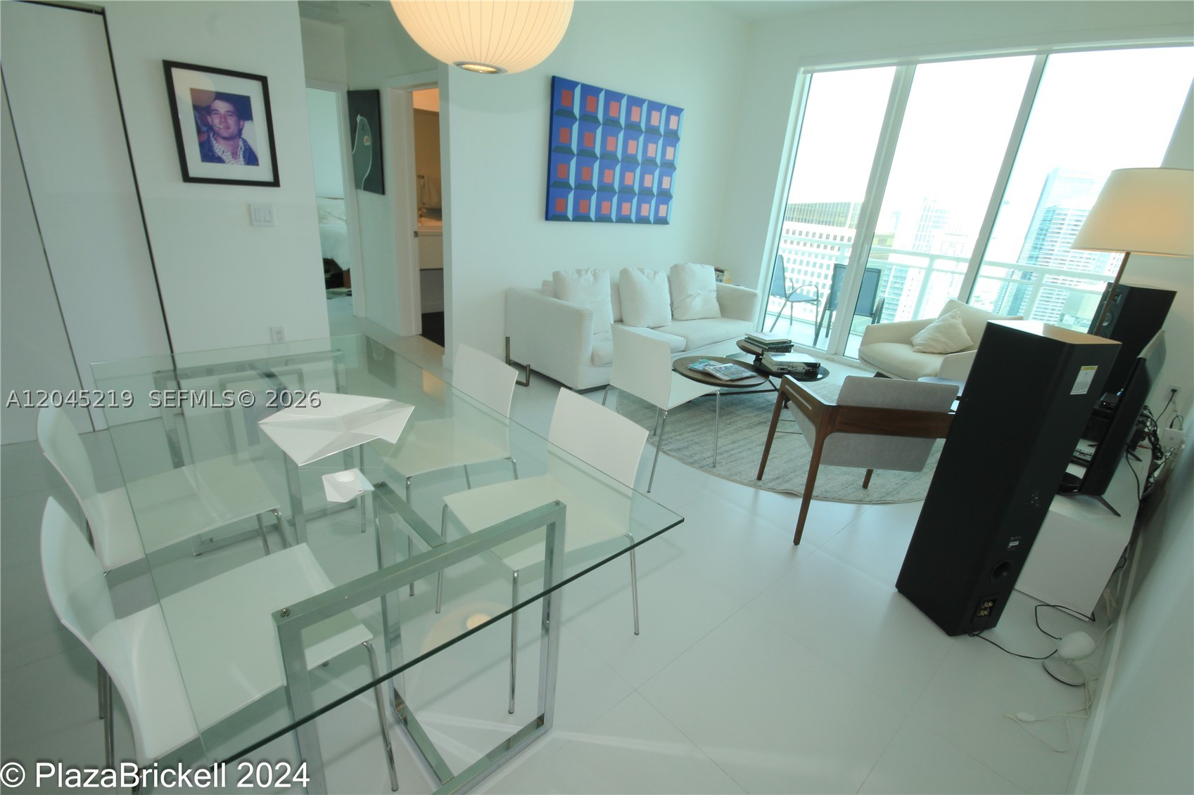 THE PLAZA 851 BRICKELL CO - Residential Lease