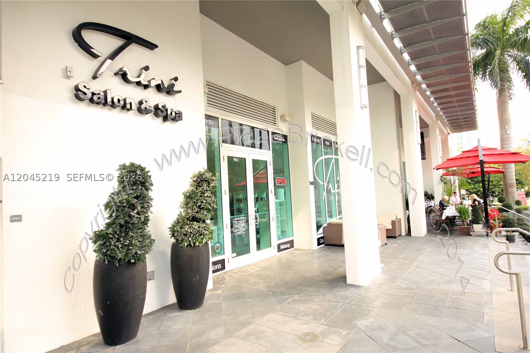 THE PLAZA 851 BRICKELL CO - Residential Lease