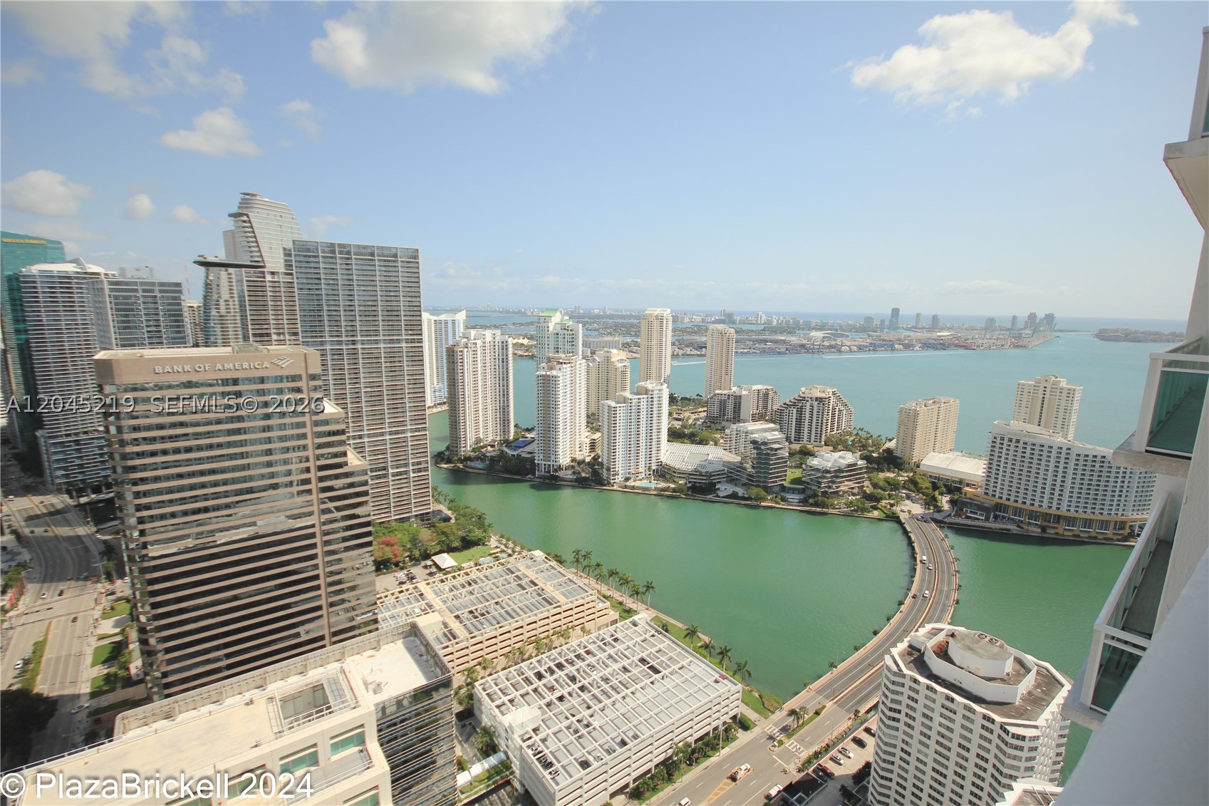 THE PLAZA 851 BRICKELL CO - Residential Lease