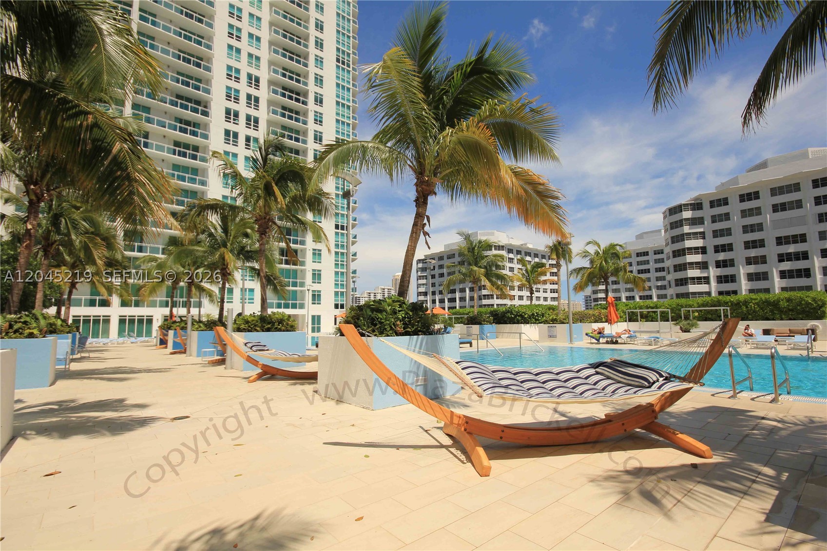 THE PLAZA 851 BRICKELL CO - Residential Lease