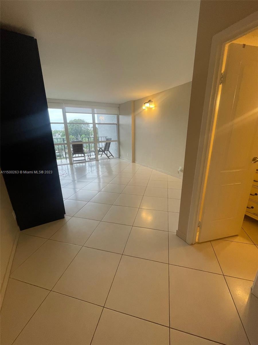 OCEANVIEW PARK CONDO - Residential Lease
