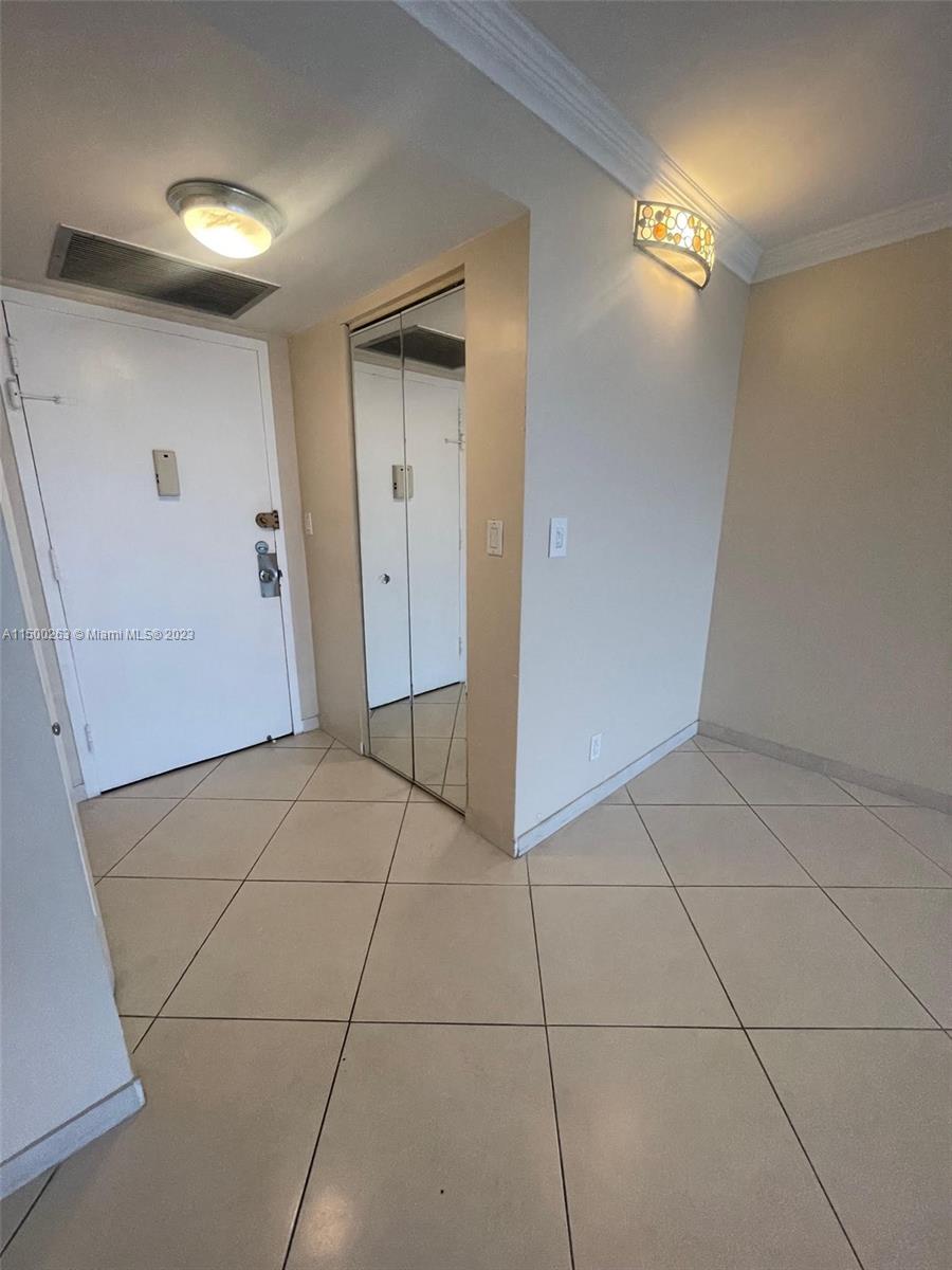 OCEANVIEW PARK CONDO - Residential Lease