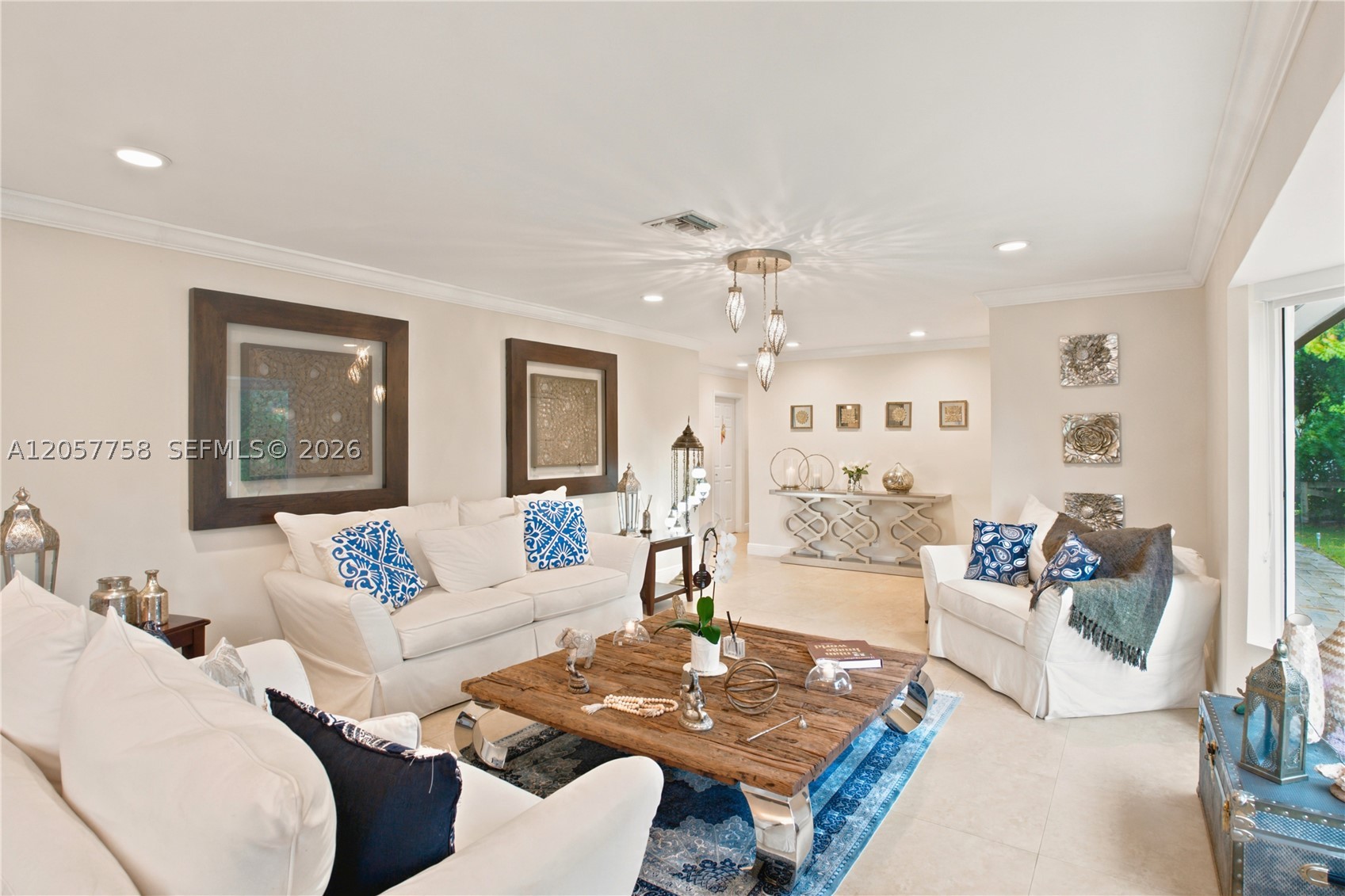 COUNTRY CLUB RANCHES SEC - Residential