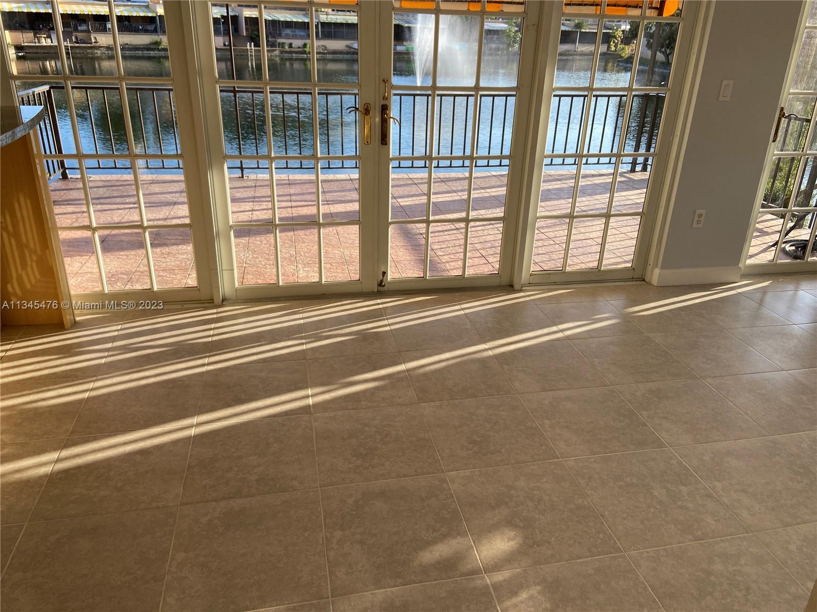 MIAMI LAKES LOCH LOMOND E - Residential