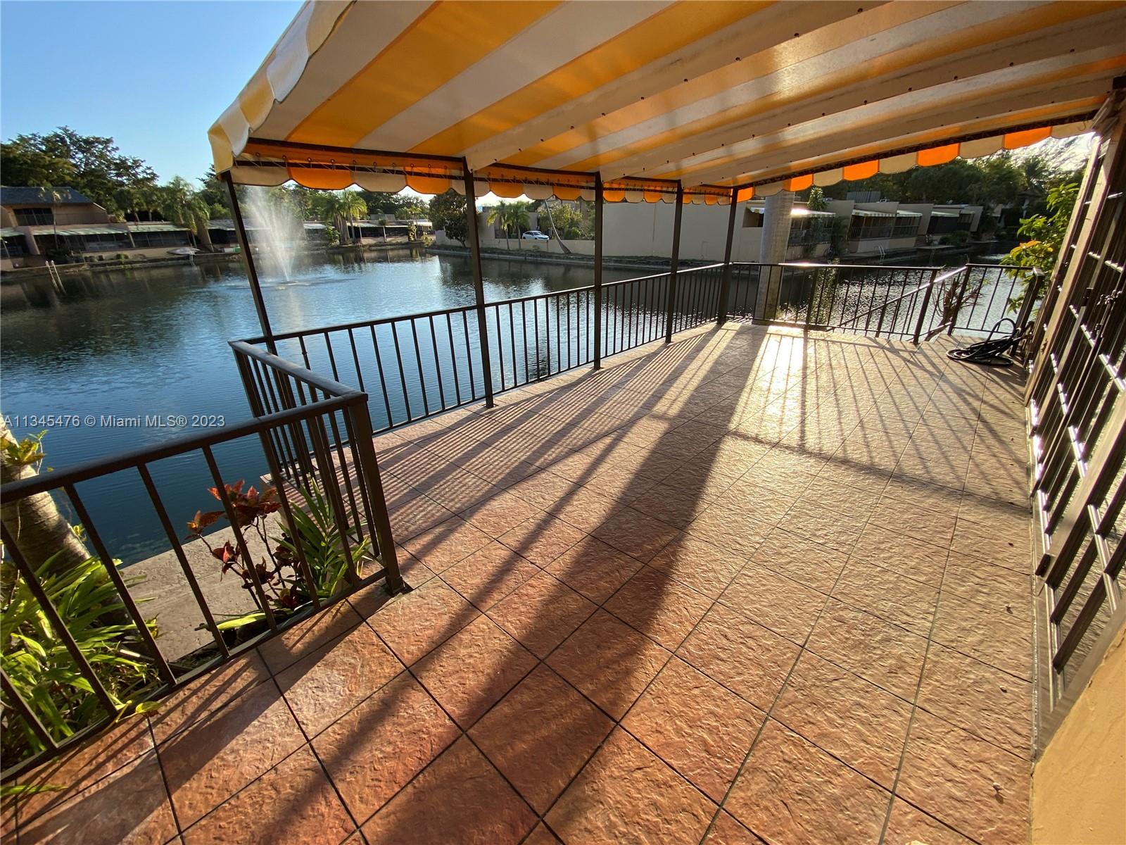 MIAMI LAKES LOCH LOMOND E - Residential