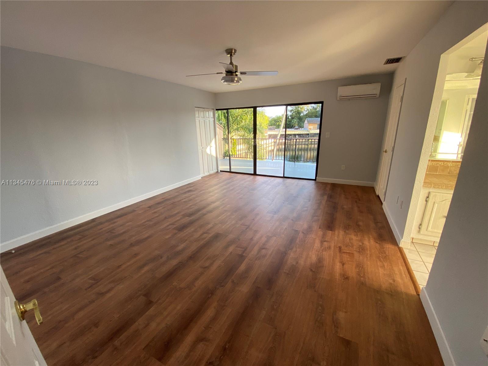 MIAMI LAKES LOCH LOMOND E - Residential