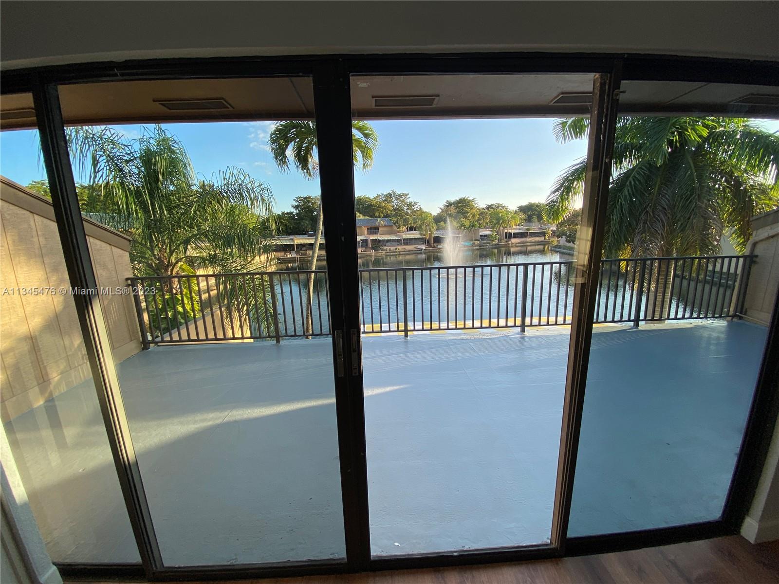 MIAMI LAKES LOCH LOMOND E - Residential