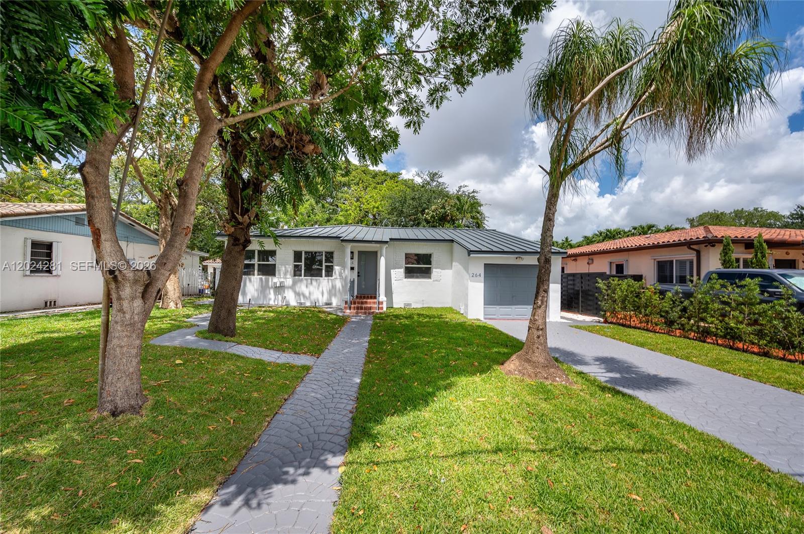 GOLF COURSE ADDN HIA - Residential