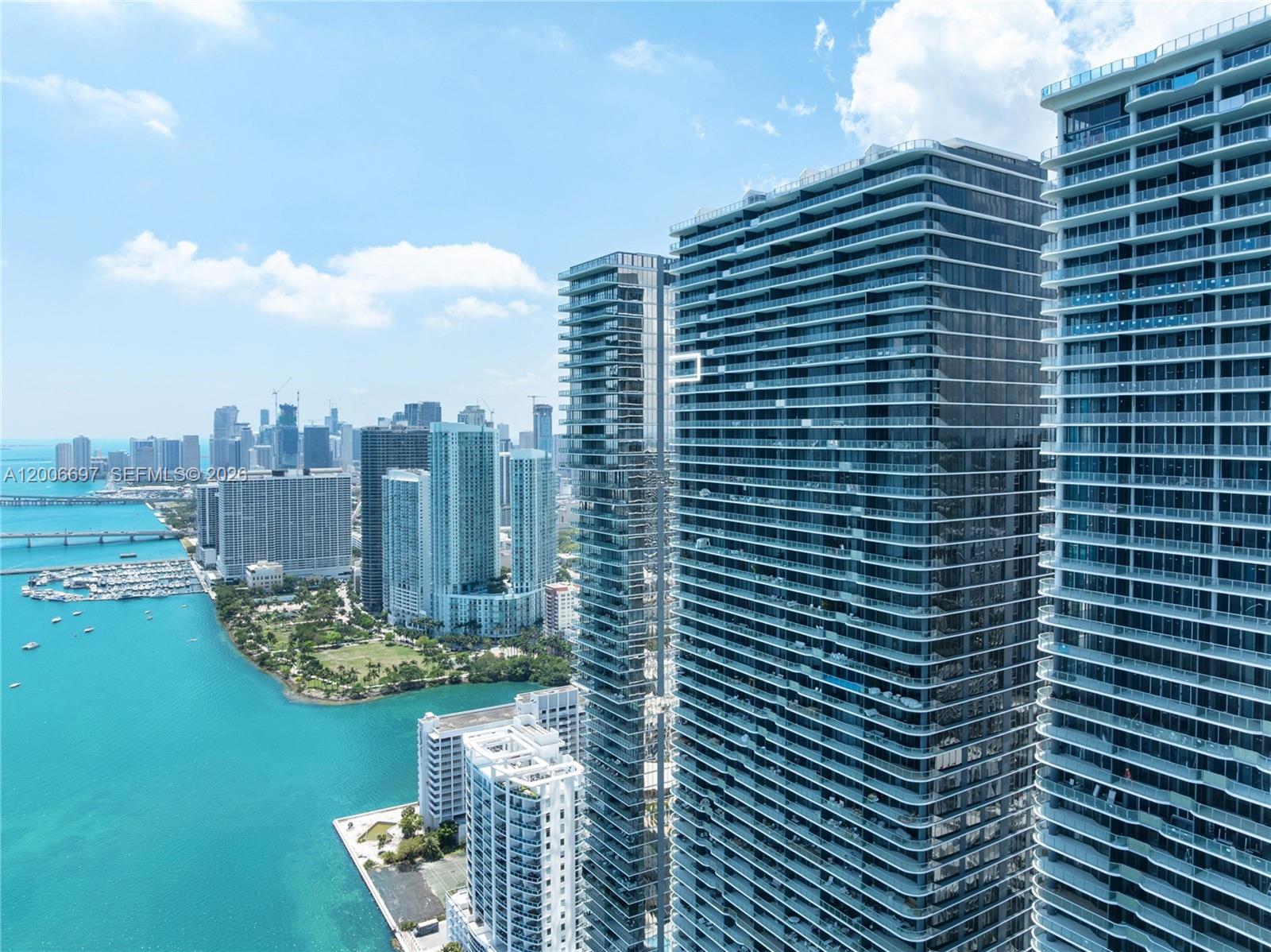 ARIA RESERVE - Residential