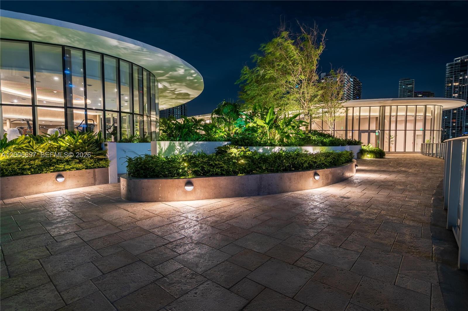 ARIA RESERVE - Residential