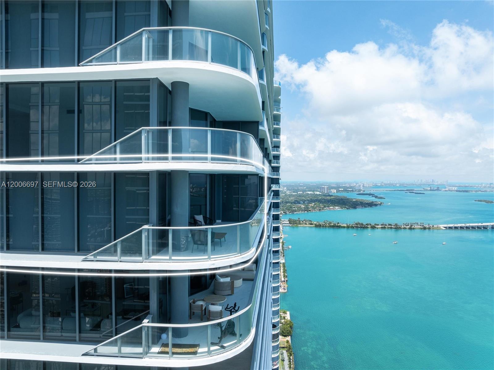 ARIA RESERVE - Residential