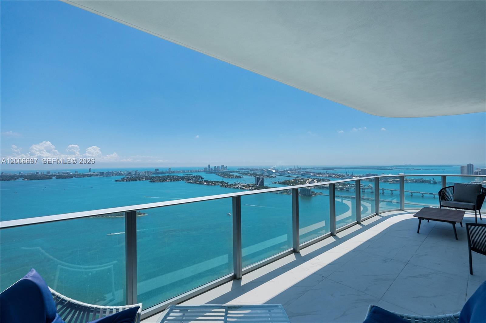 ARIA RESERVE - Residential