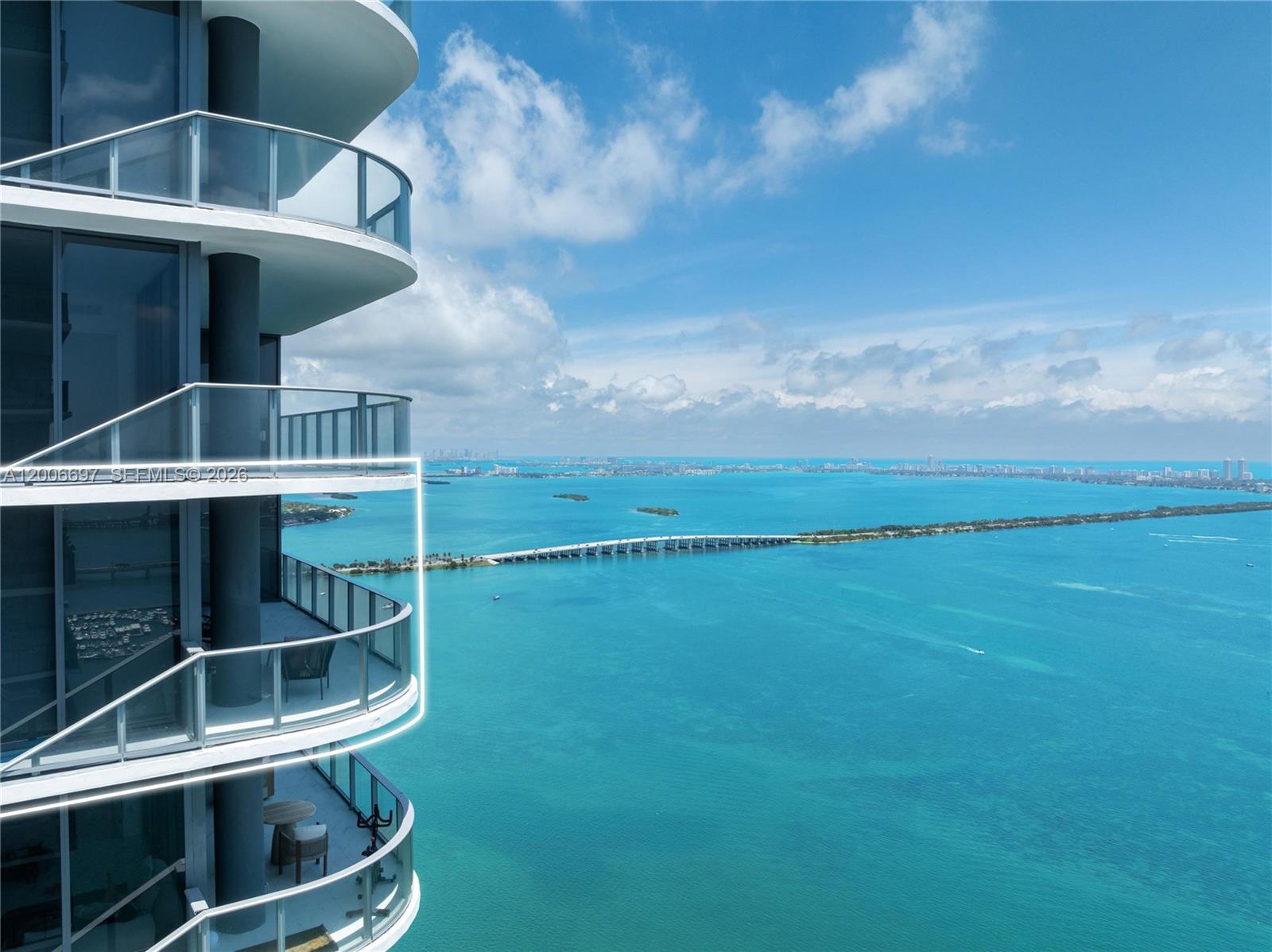 ARIA RESERVE - Residential