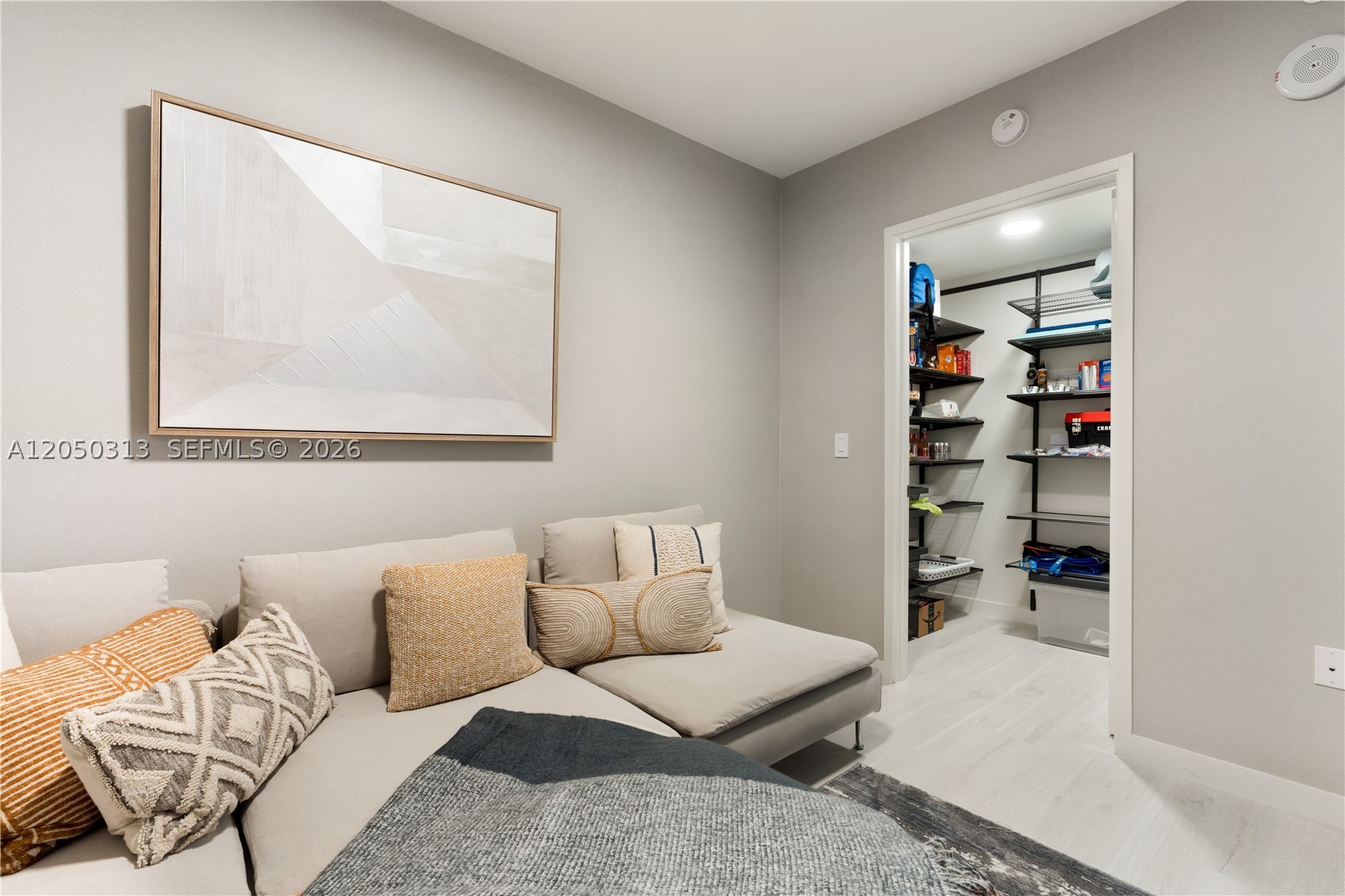 PARQUE TOWERS CONDO - Residential Lease