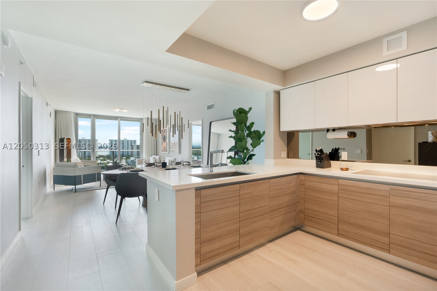 PARQUE TOWERS CONDO - Residential Lease