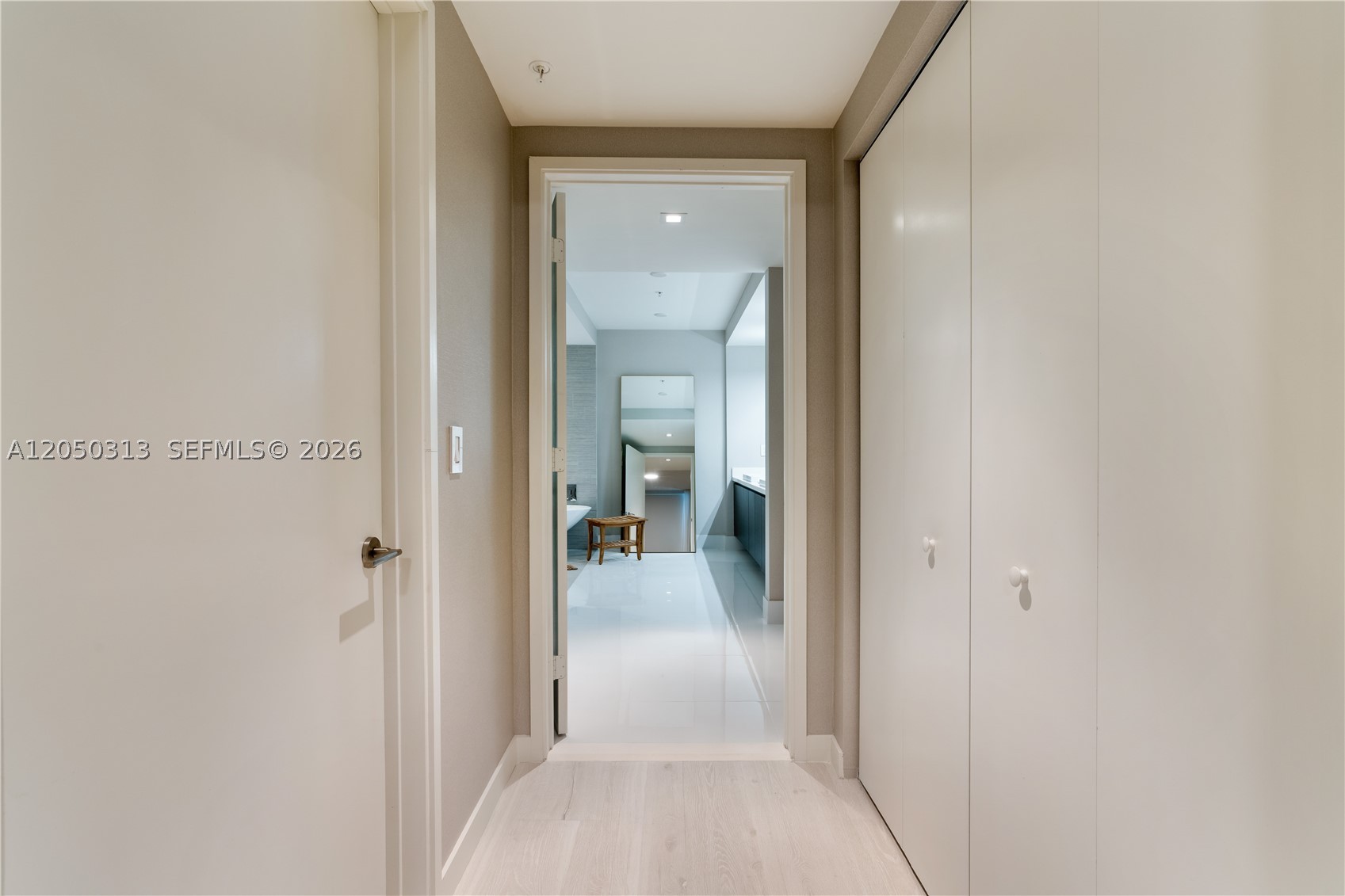 PARQUE TOWERS CONDO - Residential Lease