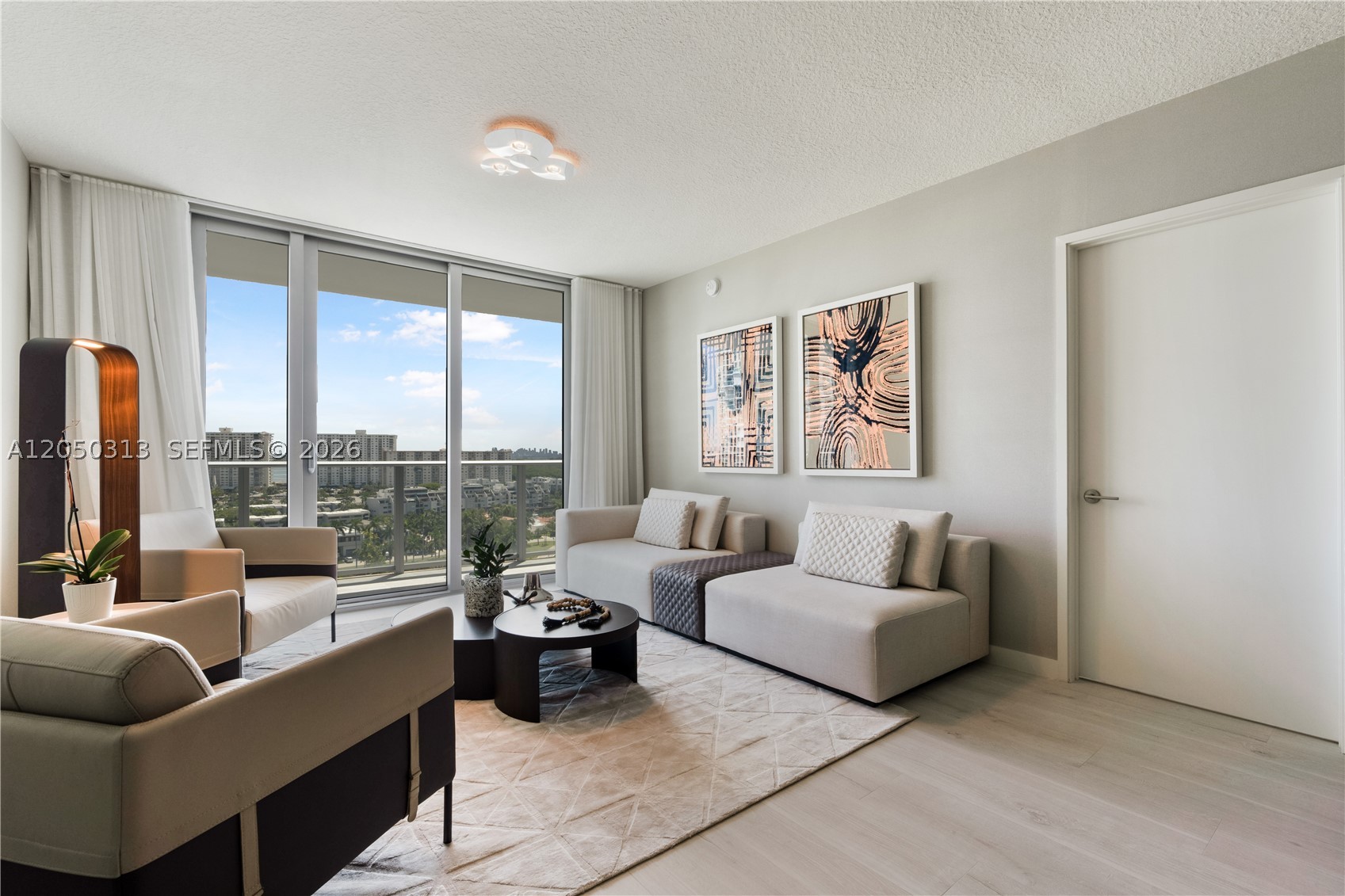 PARQUE TOWERS CONDO - Residential Lease